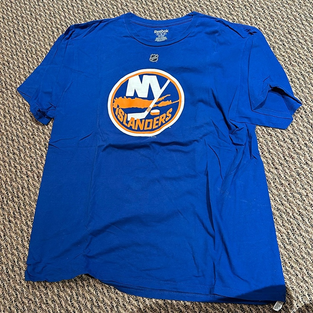 Blue islanders tee shirt John Tavares - Picture 1 of 2